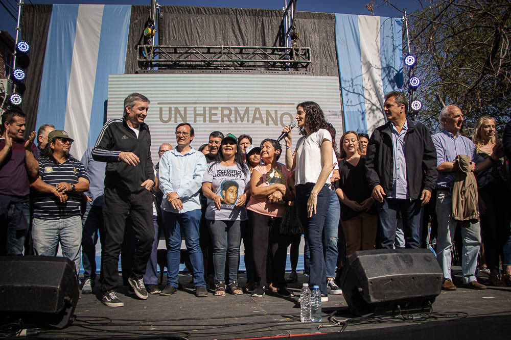 MÁXIMO KIRCHNER, UNO QUE SIEMPRE CUMPLE.

¡Arriba compañero! ✌️🎂🇦🇷