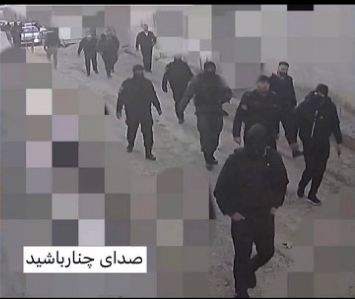 Heartbreaking horror in #Chenar village, Hamadan: Regime forces stormed at dawn with armored vehicles &amp; heavy weapons, brutally arresting hundreds including women &amp; children parading them in cage trucks, beating them and reports of deaths. This is massacre, not governance!
The