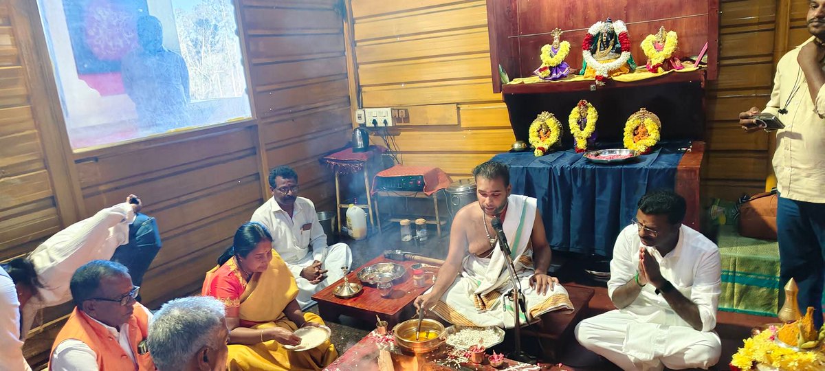 easwaranbjp's tweet photo. நீலகிரி மாவட்டம் 
குன்னூர் சட்டமன்றம் 
நிர்வாகிகள் சந்திப்பு 
குன்னூர் பூளு ஹில்ஸ் நடைபெற்றது வழிகாட்டுதல் தேசிய மகளிர் அணி தலைவர் திருமதி சீனிவாசன் அவர்கள் 
பூத் அளவில் பணிகள் மேற்கொள்வது குறித்து https://t.co/USgqz1gYKQ