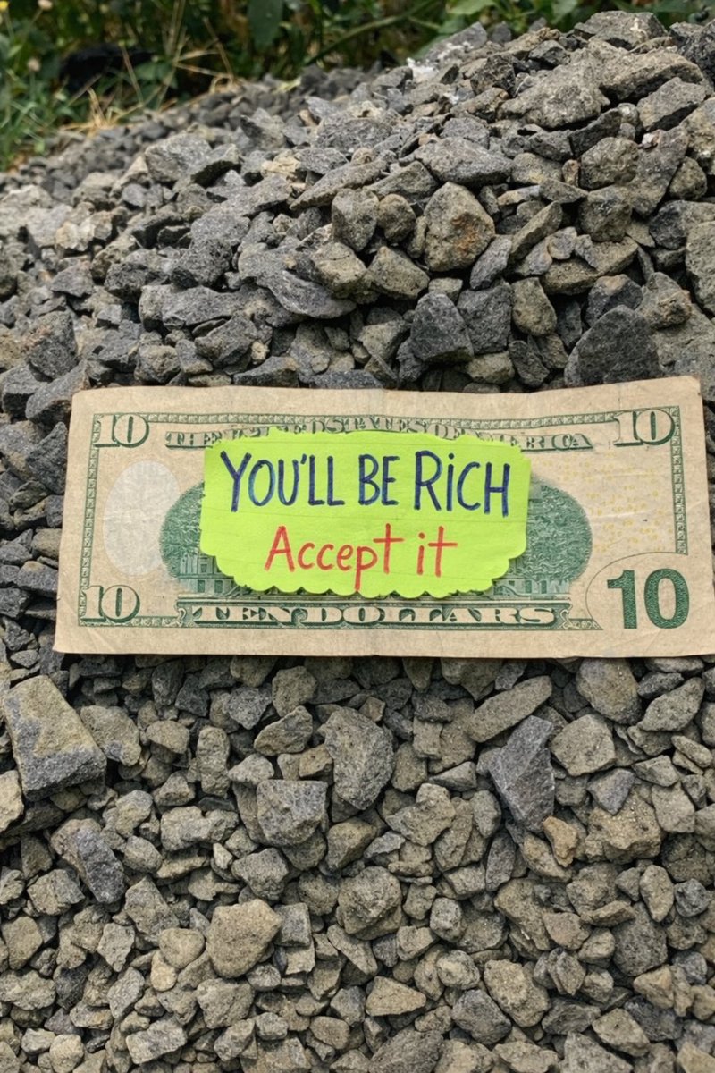 giftlove tweet media