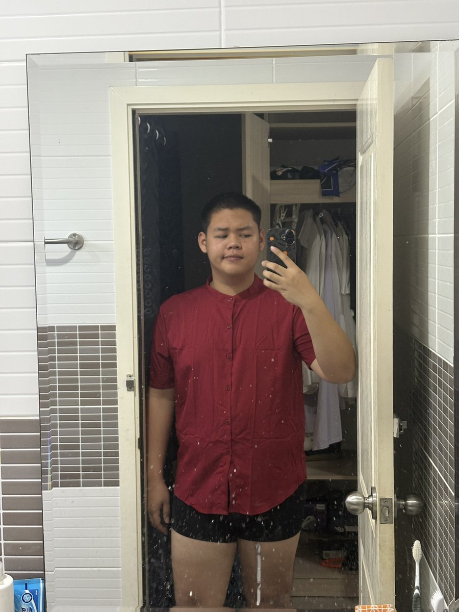 POSH6526's tweet photo. เชื้อจีนเเต่หน้าเหมือนลิง🧧 https://t.co/QQQSstN67P