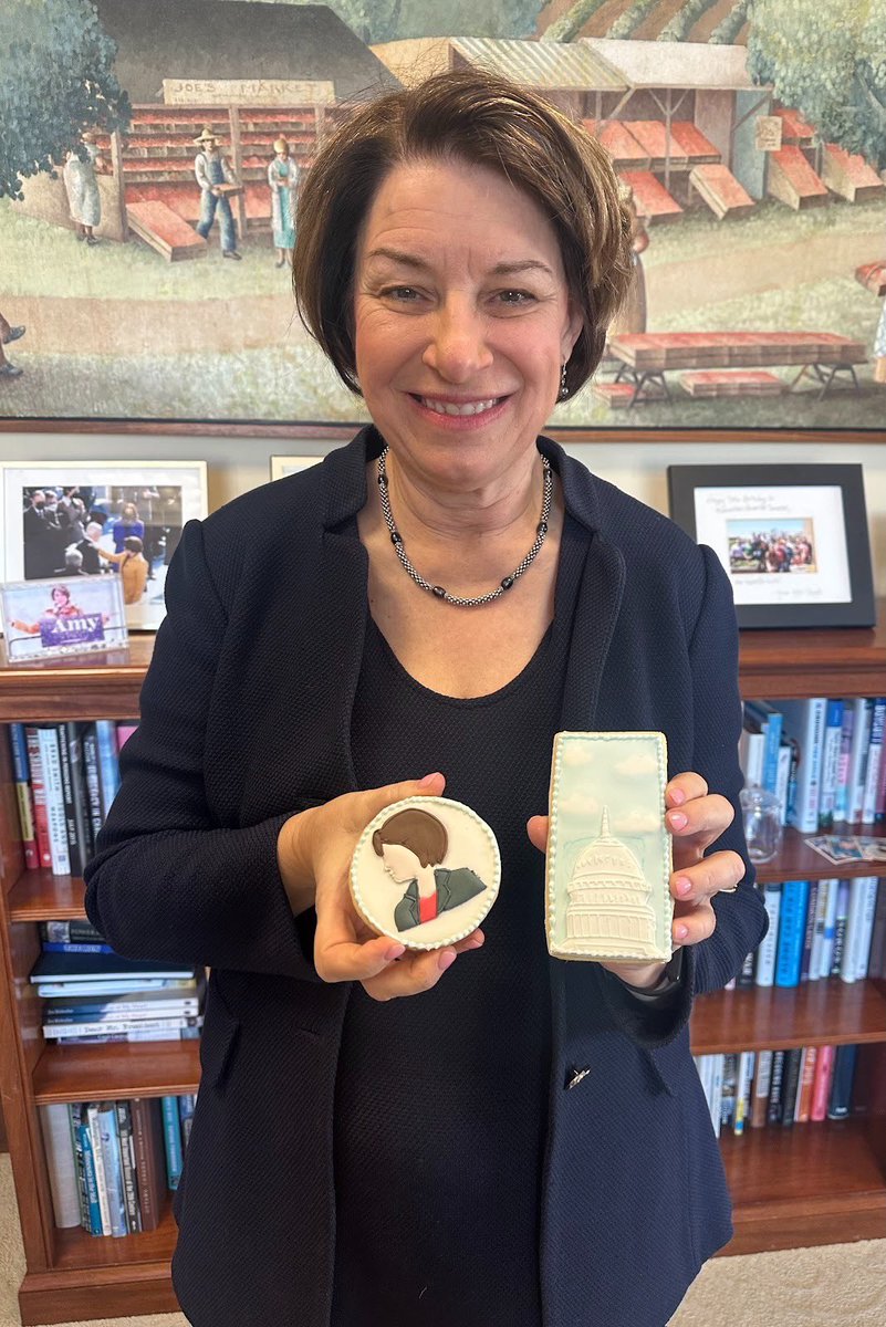 Senator Amy Klobuchar tweet media
