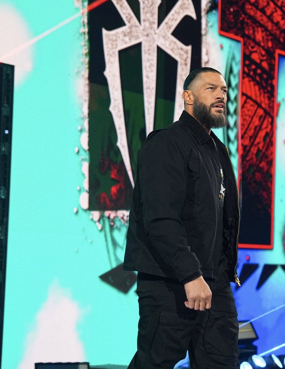 Acknowledge the original. 〢 NOT @WWERomanReigns tweet media