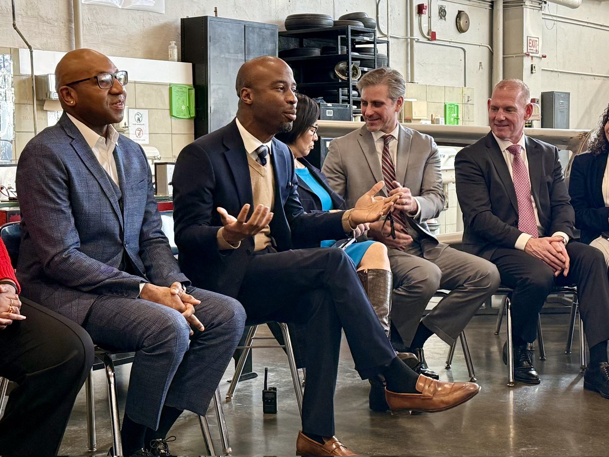 Aviation High School tweet media