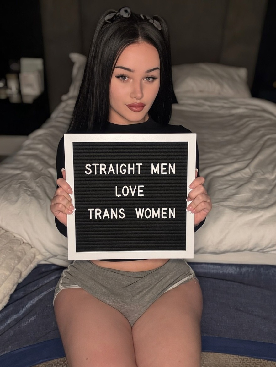 I've said it before and I'll say it again
Straight men love trans women!