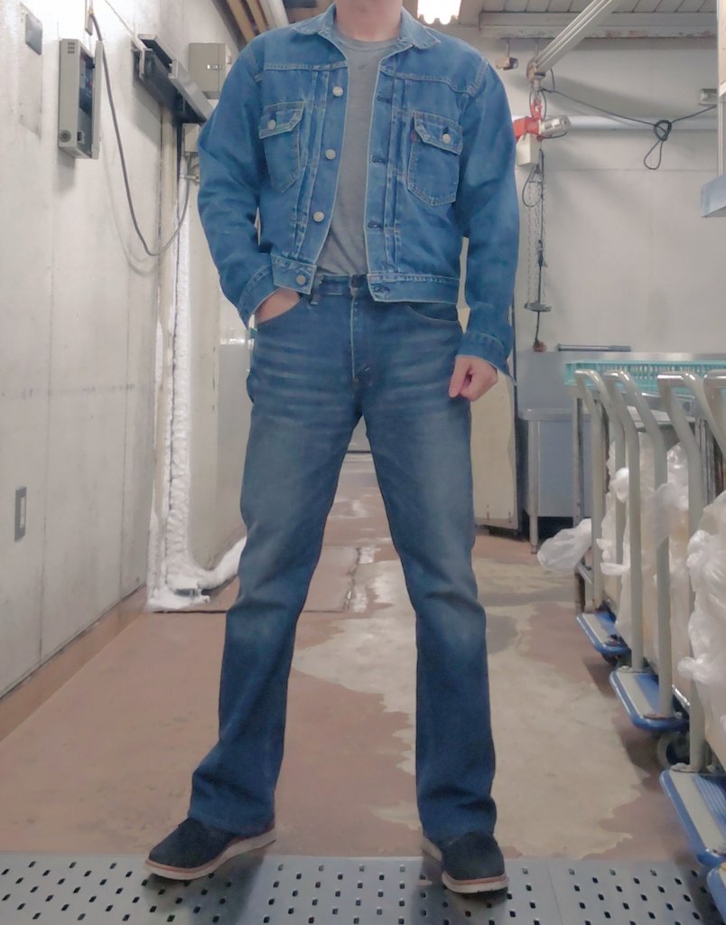 surrenderSwing's tweet image. #ジーンズ　#Gジャン　#リーバイス　#アメカジ　#2nd
セカンドと517の着用ボタンオープンの写真です

若い頃はGジャンのボタンなんて閉めて着たことなんてなかったです
歳取ると寒さに弱くなってくるんですよねw