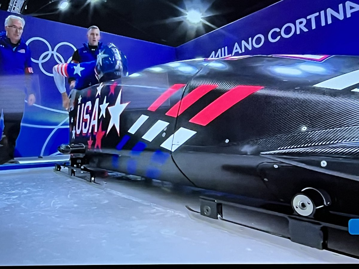90ft2home's tweet photo. The Women. The Myths. The Mommas. Track records all around Meyers-Taylor and Humphries. #TeamUSA #Bobsled #QuadsOfSteel https://t.co/pAkpspMuIC