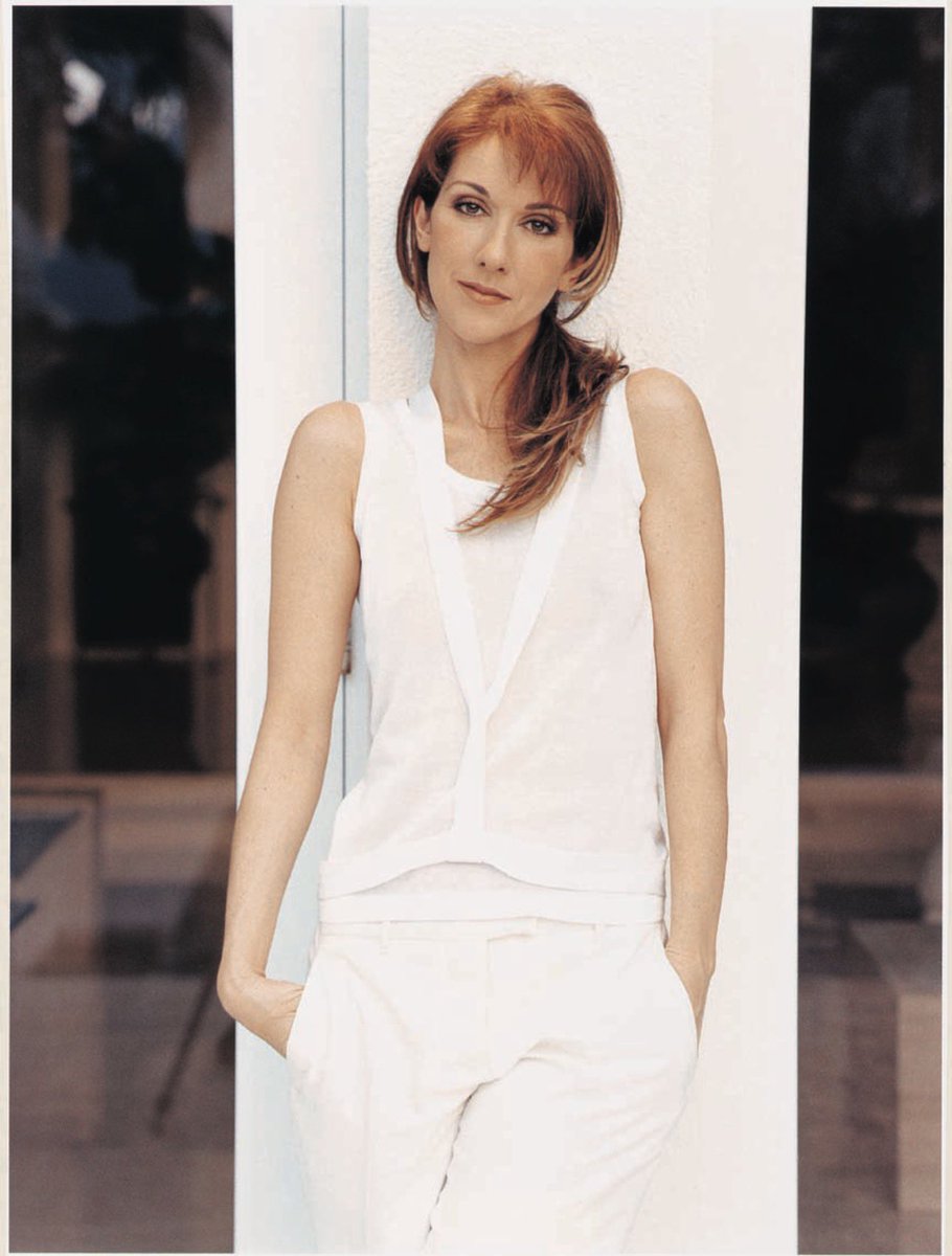 Outtakes from an ELLE France photoshoot - Unfiltered and timeless.
📸: André Rau (2002)