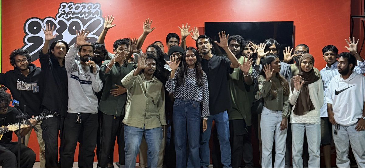 Mifaharu mi zuvaanunge faharu. Male’ hallu kureveyny eejaadhy (Innovative) visnun kuriah nerigen. Don’t waste the next 5 years on the same recycled products. 
#MahzoomForMayor
#MakeyOK
#LCE2026