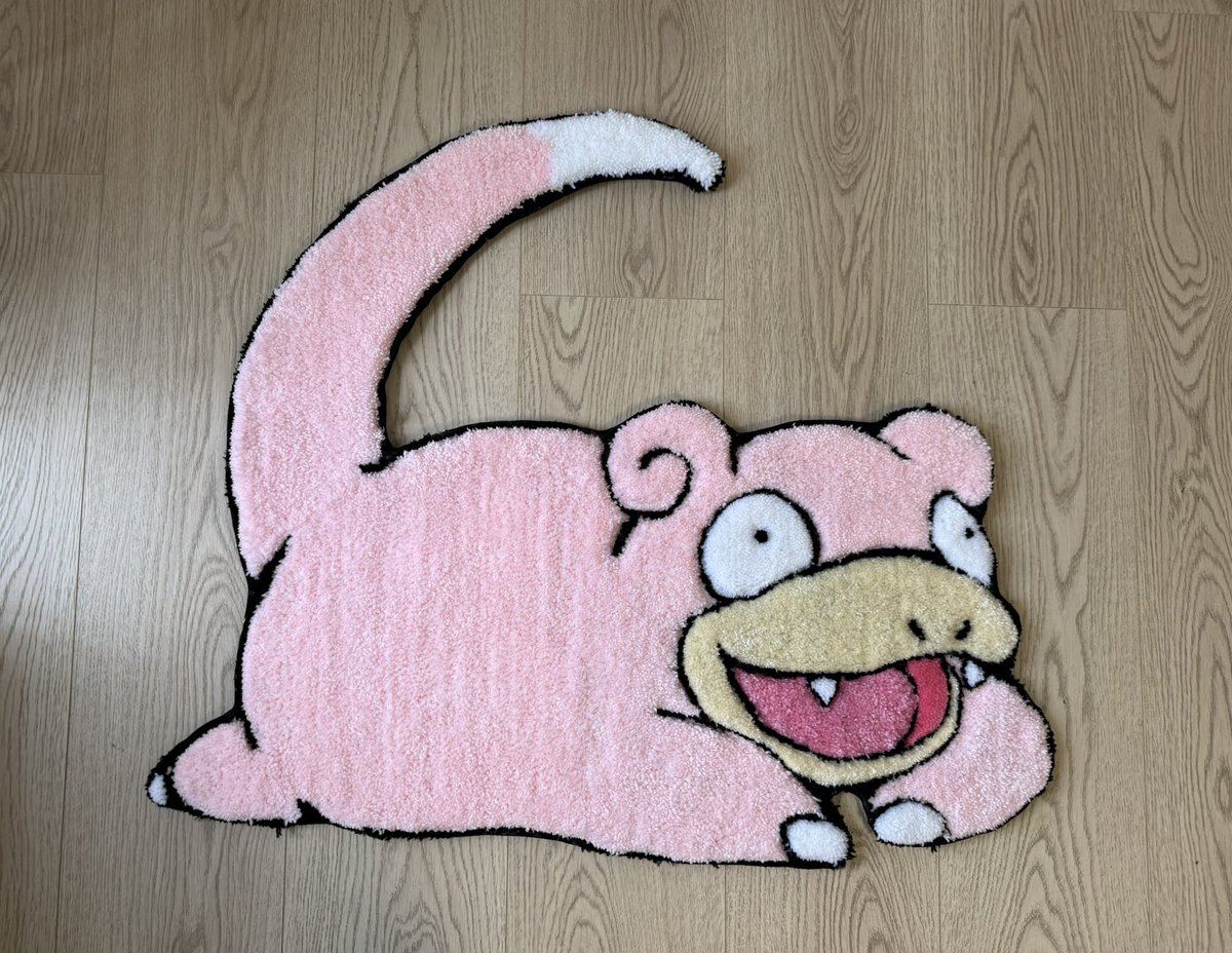 vadaathegreat's tweet image. SLOWPOKE RUG MADE BY ME THE VADA!! 🥳🥳🩷