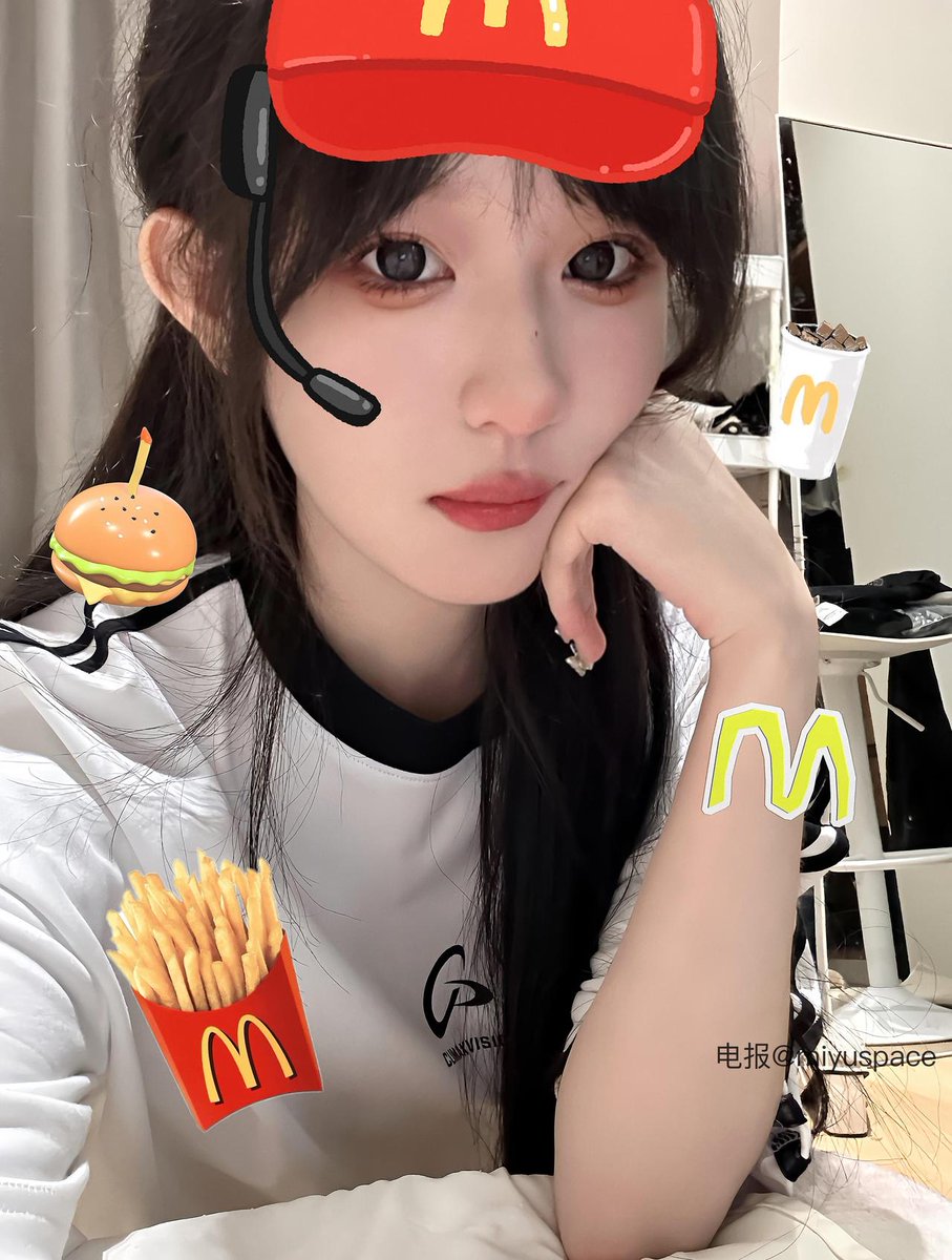 max610027's tweet photo. @1s__o 超蓝布罗莉 #云湖 #趣岛 #电鸽 #抖音网红反差  #微密圈 #铁粉空间 #秘语空间 #岛遇 #觅圈 主页➕联系方式看1000+网红 https://t.co/i9sXUH3JaI