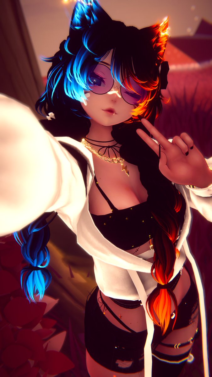 Just a B with an itch 💙🧡