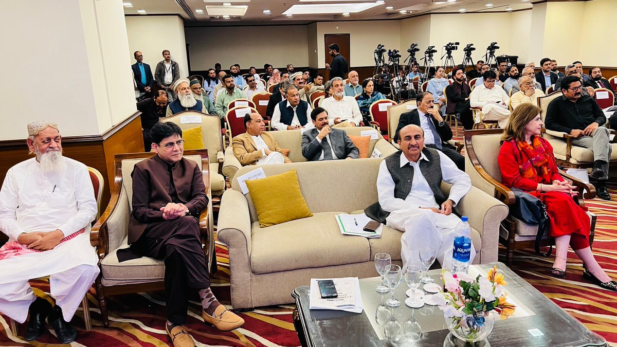 MIsmailRahoo's tweet photo. Khi, Feb 16, 2026: National Examination and Assessment Summit 2026 was held, jointly organised by IBCC - Pak, All Sindh Private Schools and Colleges Association and Directorate of Inspection and Registration of Private Institutions Sindh. 

The event served as an important platform for dialogue on curriculum development, assessment standards, regulatory frameworks, and strengthening coordination among educational boards nationwide.
Reps of education Dept, U&B, IBCC Pak, Private Schools & Colleges Association, Chairmen of Educational Boards of Sindh as well as Islamabad, Punjab and KPK, Academicians and others distinguished were attendees.