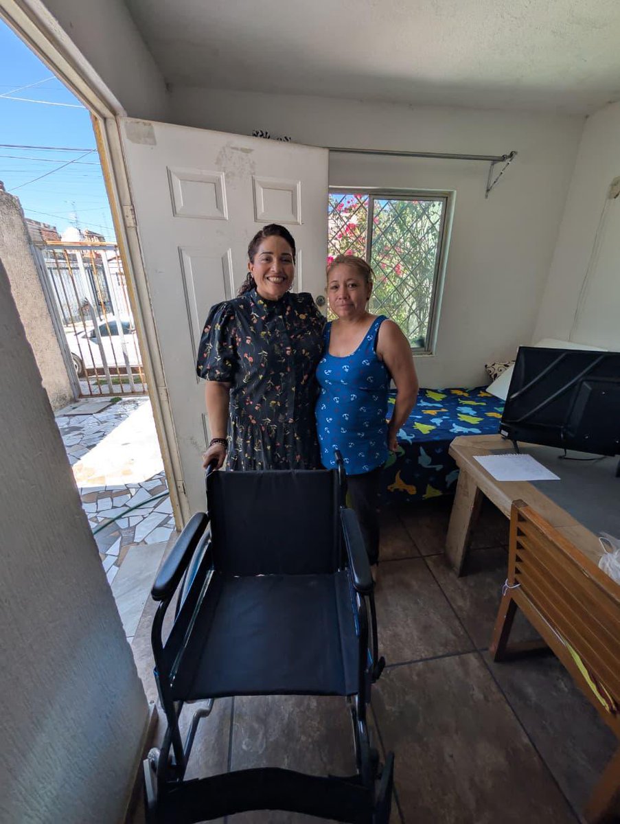 Estuve con la señora Genoveva Ortega en #Tlajomulco, me siento muy contenta de poder sumar para mejorar su movilidad. 

Son estos momentos los que nos recuerdan que el trabajo que realizamos vale la pena, porque impacta directamente en la vida de las personas.🩷😎