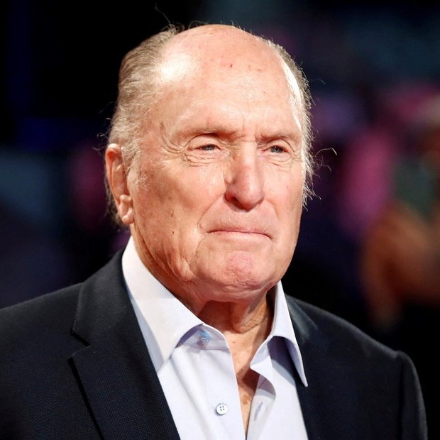clarincom's tweet photo. MURIÓ ROBERT DUVALL

El actor murió el domingo en su casa del estado de Virginia, Estados Unidos. Tenía 95 años.

Duvall es recordado por papeles icónicos, como el consejero de la familia Corleone en El Padrino, Apocalypse Now, El gran Santini y El precio de la felicidad, actuación por la que consiguió el Óscar.

(+) en Clarín: https://t.co/qRDR1wTEQ6