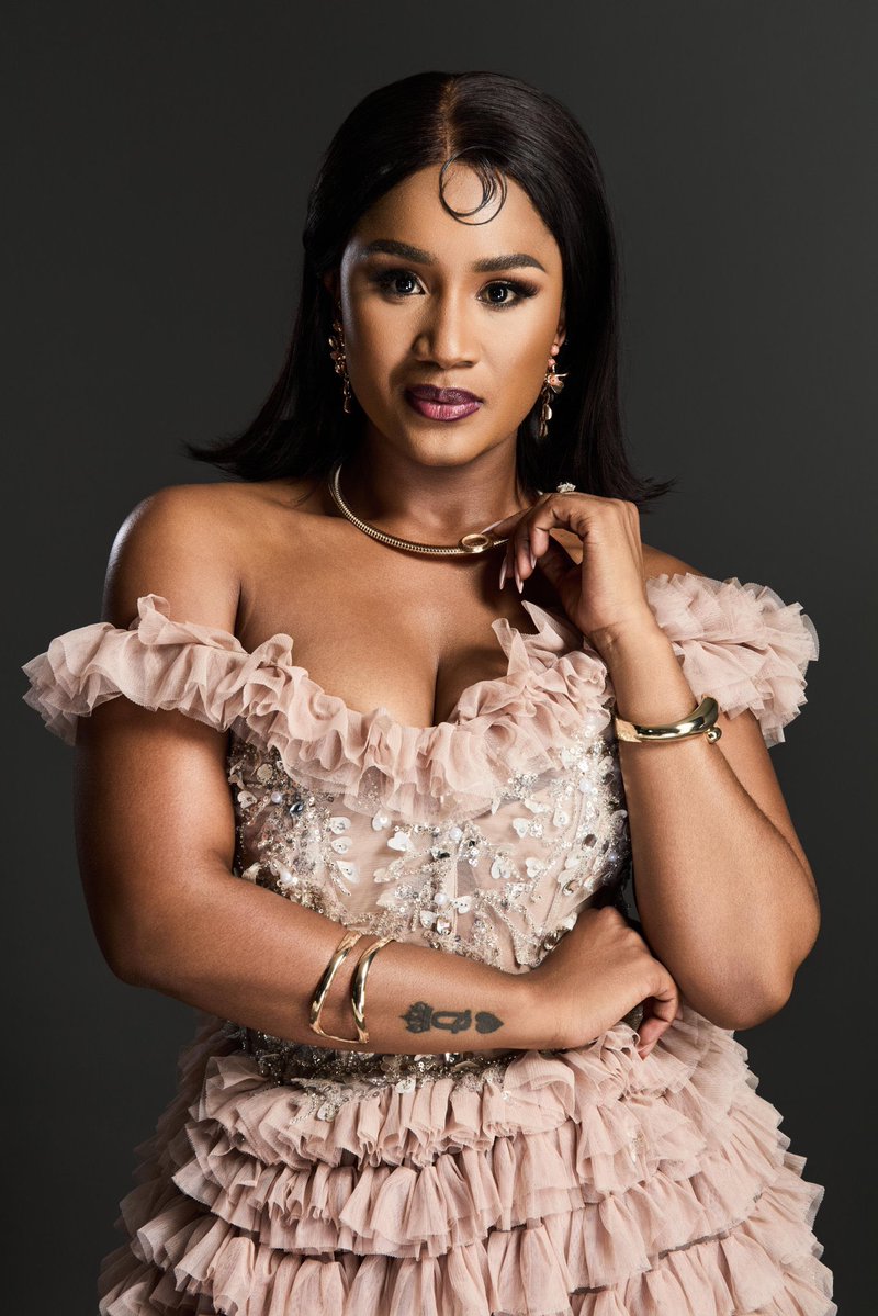 __LelloM's tweet image. Still trying to figure out if I like her or not BUT she’s definitely a villain 🤣✋🏽 can’t wait to see what she’s up to tonight ! #PimvilleOnSABC2 #LiveInEveryBeat