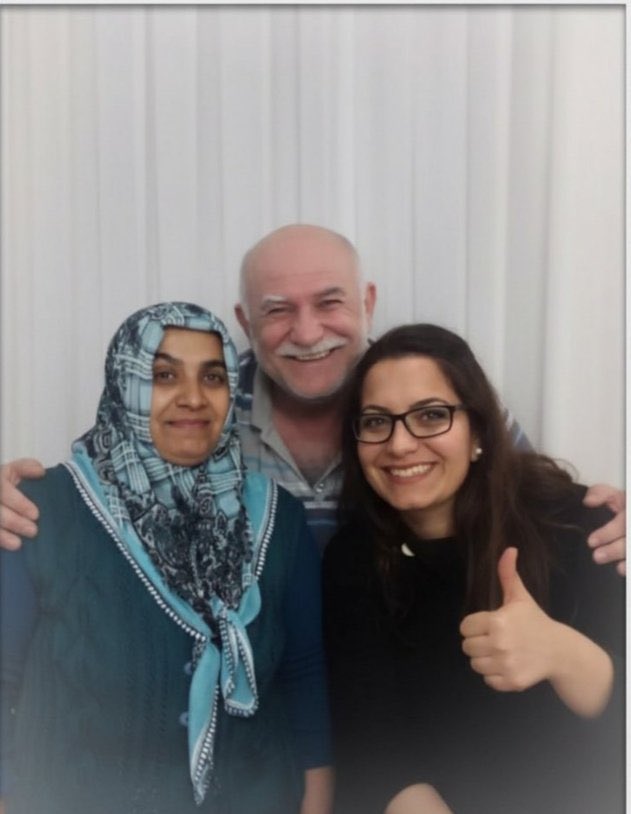 Ben Funda Güçlü 
Ölmedim öldürüldüm‼️
Ben Meryem Köşek
Ölmedim öldürüldüm‼️
Ben Yahya Köşek 
Ölmedim öldürüldüm ‼️
Biz bir aileydik 
Çok güzel bir aileydik...
Ölmedik
#28Kurşun ile  öldürüldük
 <a href="/TCYargitay/">Yargıtay Başkanlığı</a> dosyanın kesinleşmesini bekliyoruz yarım bırakılan adalet tamamlansın !