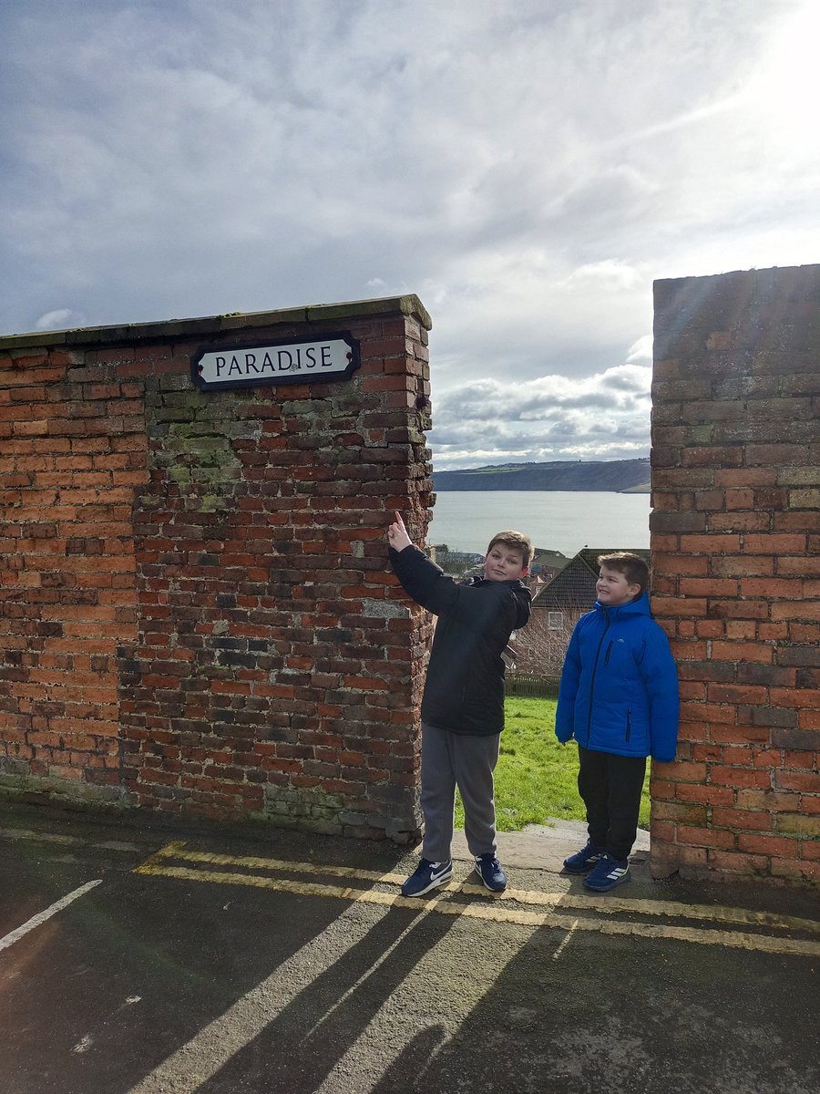 leon teasdale tweet media