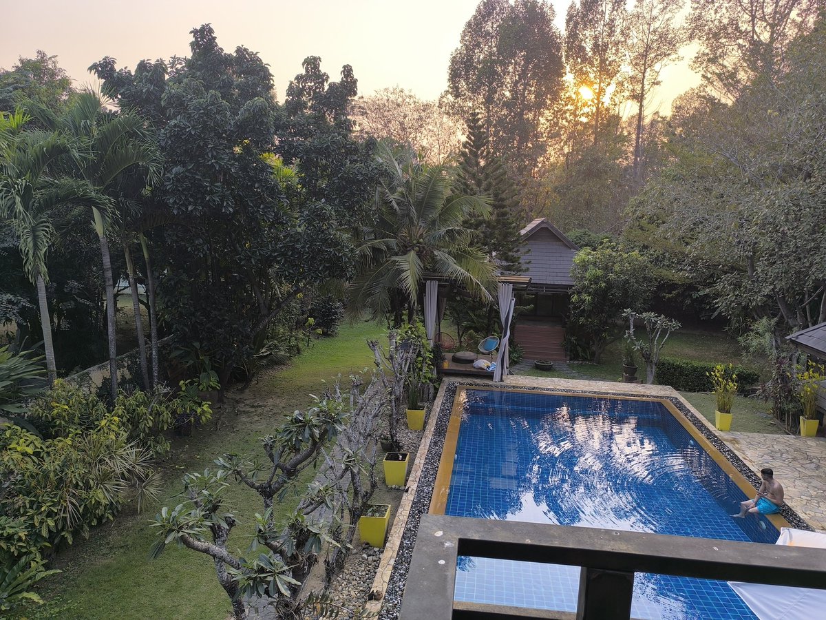 BrayaneitorXXX's tweet photo. Inolvidable la experiencia con los chavales en el norte de Tailandia,recomendadisimo una escapada por Chiang Mai #Viaje #chiangmai #ThaiMassage #North #Villa #Mountain https://t.co/iUEVZP2ETw