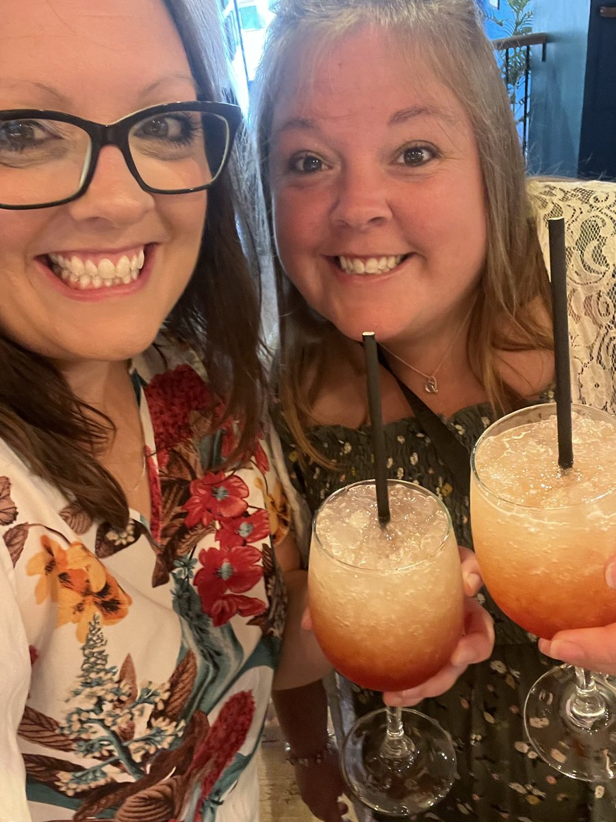 Lisa Mackenzie tweet media