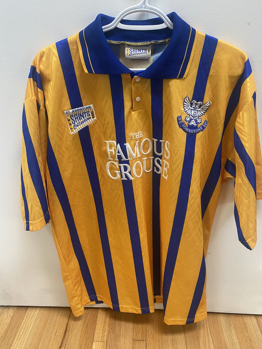 scotlanada's tweet photo. Selling these 2, size L jacket and size M shirt. Shoot me a message if you’re interested. #stjohnstone https://t.co/eFxb0m2pUi