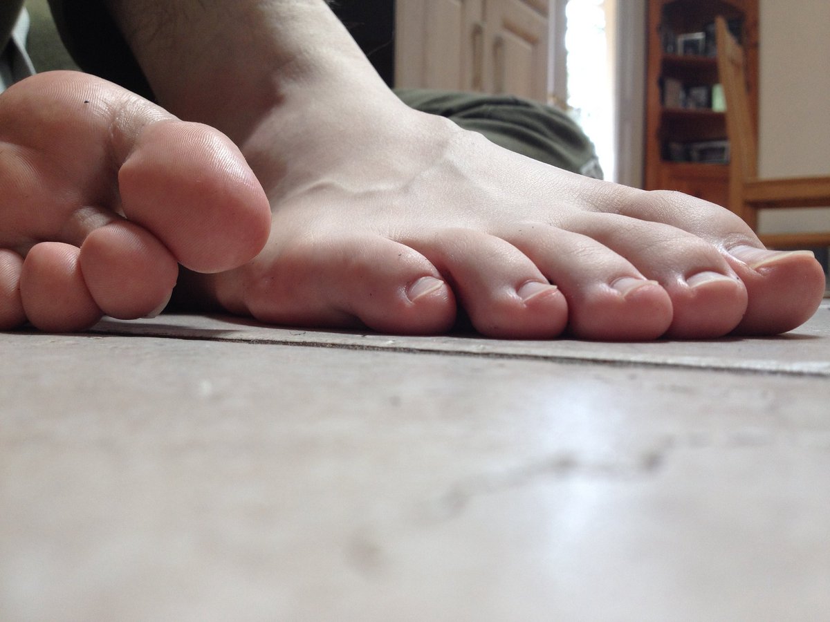 underfootwannabe tweet media