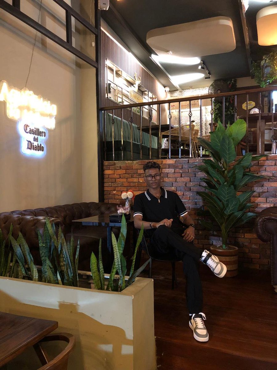 JosephPortocar3's tweet photo. 🕴🏽 https://t.co/AogpYcWUX0