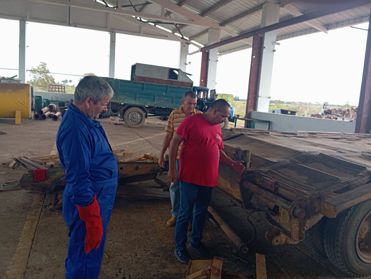 Hoy estamos inmenso en la reconstrucción del sorete de nuestra unidad modificando el sistema de los patines y mejorarlo