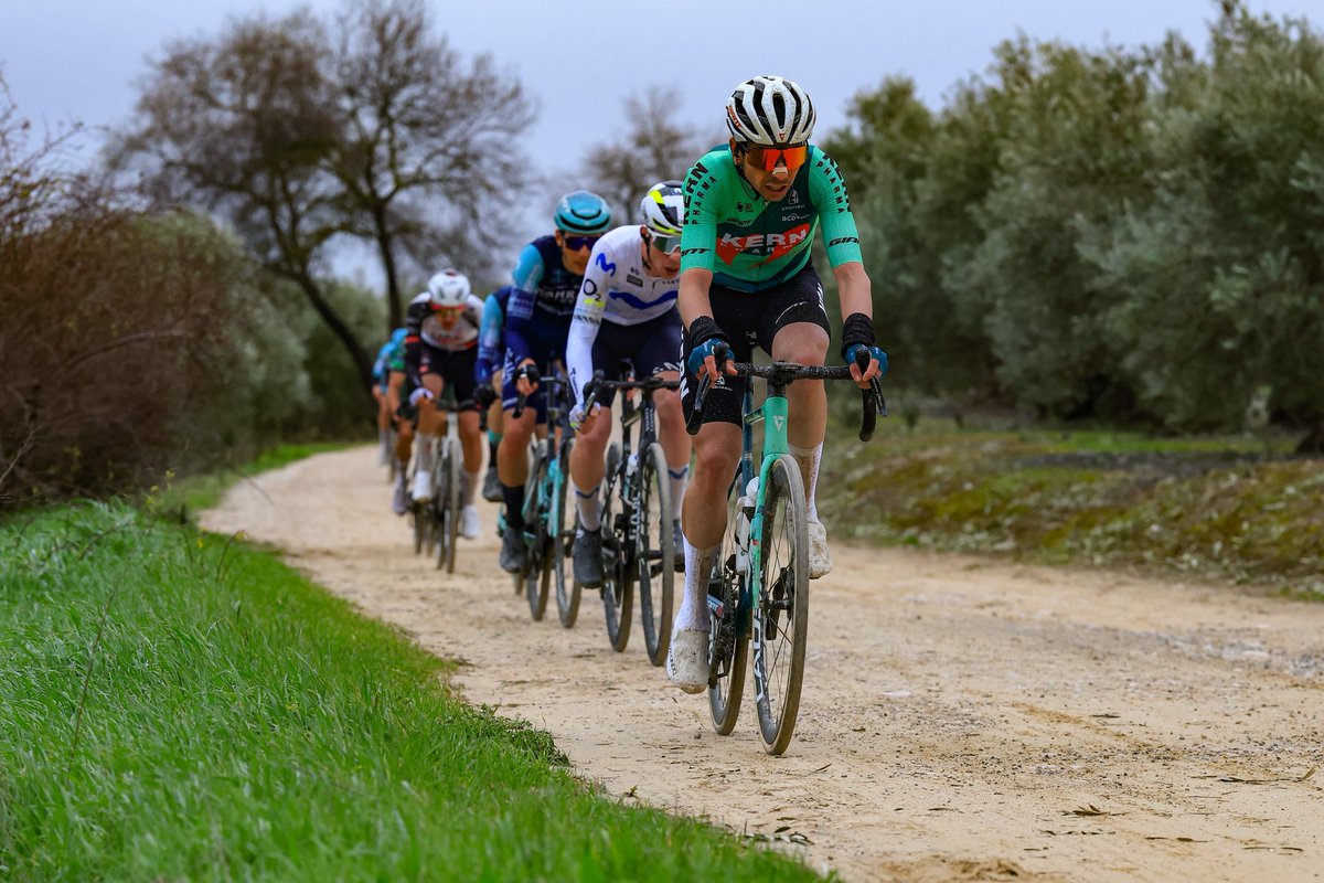 Equipo Kern Pharma tweet media