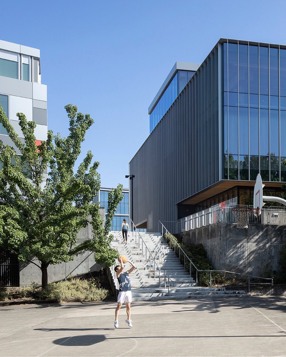 LEVER Architecture tweet media