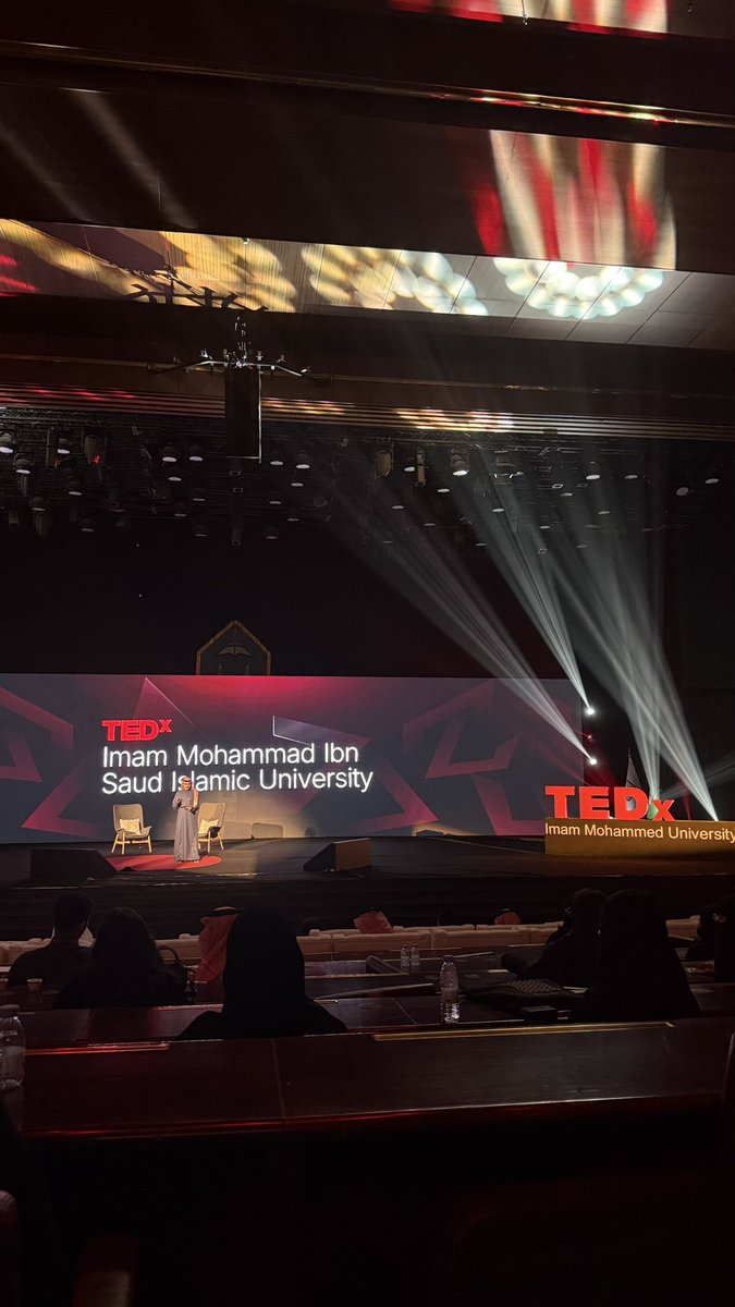 Leena_khalid7's tweet photo. صراحة Wow بمعنى الكلمة!

بلا شك افضل نسخة من TEDX كانت اليوم !

يستحق كل دقيقه
كل الشكر لكل من ساهم بهذي النتيجة الرهيبه❤️
وشكر لكل المتحدثين على اختيار مواضيعهم وتنوعها وسردهم الجذاب ، الجميع بلا استثناء
واطمح لأفضل نسخة من نفسي ان اكون بيوم على مسرح كهذا🎤
#تیدکس_جامعة_الإمام https://t.co/9MgRfZY8Wd