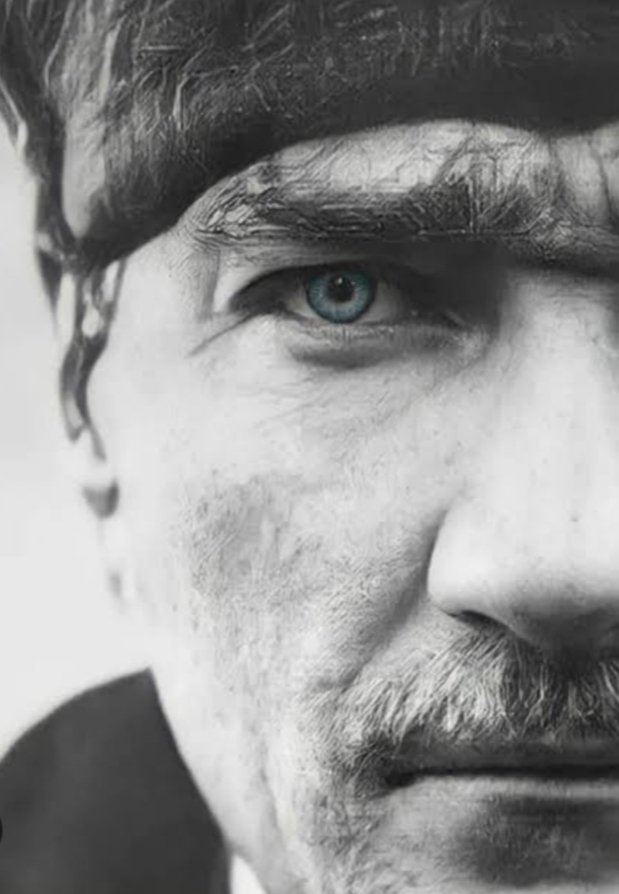 Siyah beyaz bir sayfayı ancak O' nun gözlerinin mavisi delerdi...