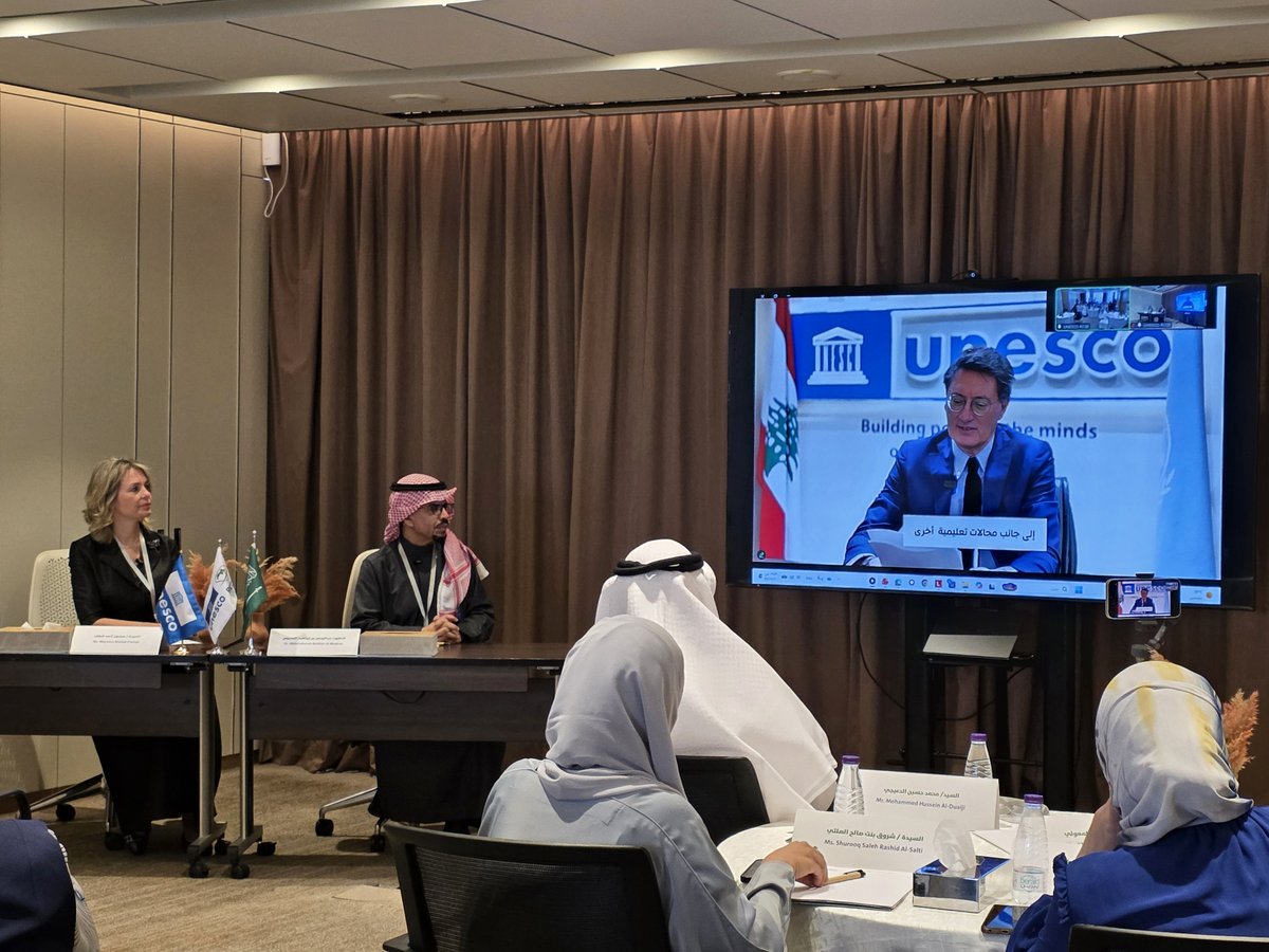 UNESCO Institute for Statistics tweet media