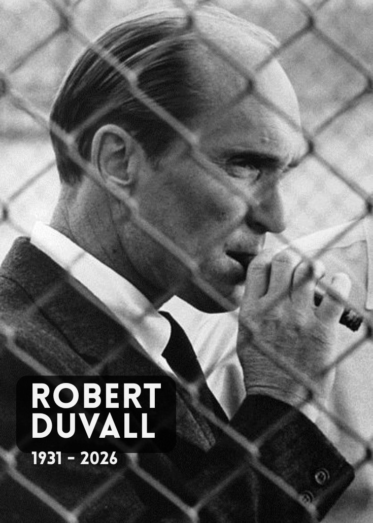 Murió Robert Duvall, uno de esos actores que no necesitaban levantar la voz para imponer respeto. De The Godfather a Apocalypse Now, pasando por Tender Mercies, dejó personajes de esos que no se olvidan. 
Se apaga una presencia. Queda su obra. Y eso, por suerte, es eterno. RIP