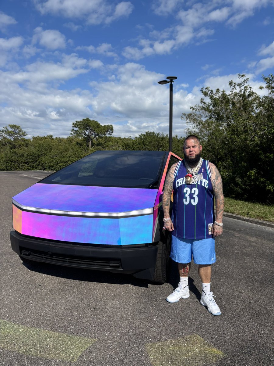 Trumps Nephew tweet media