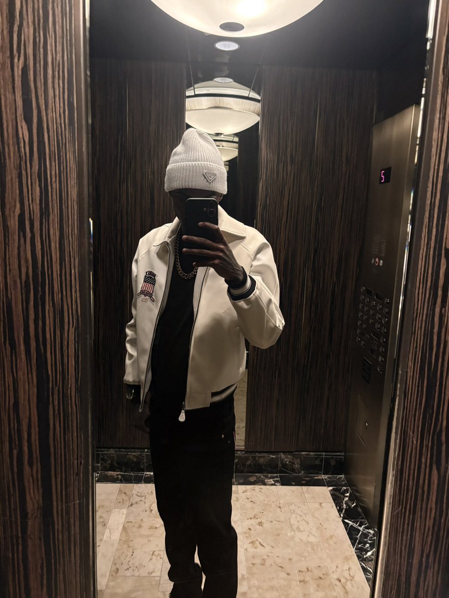 bankrollche's tweet photo. Pour one . https://t.co/AMJPTiQZtH