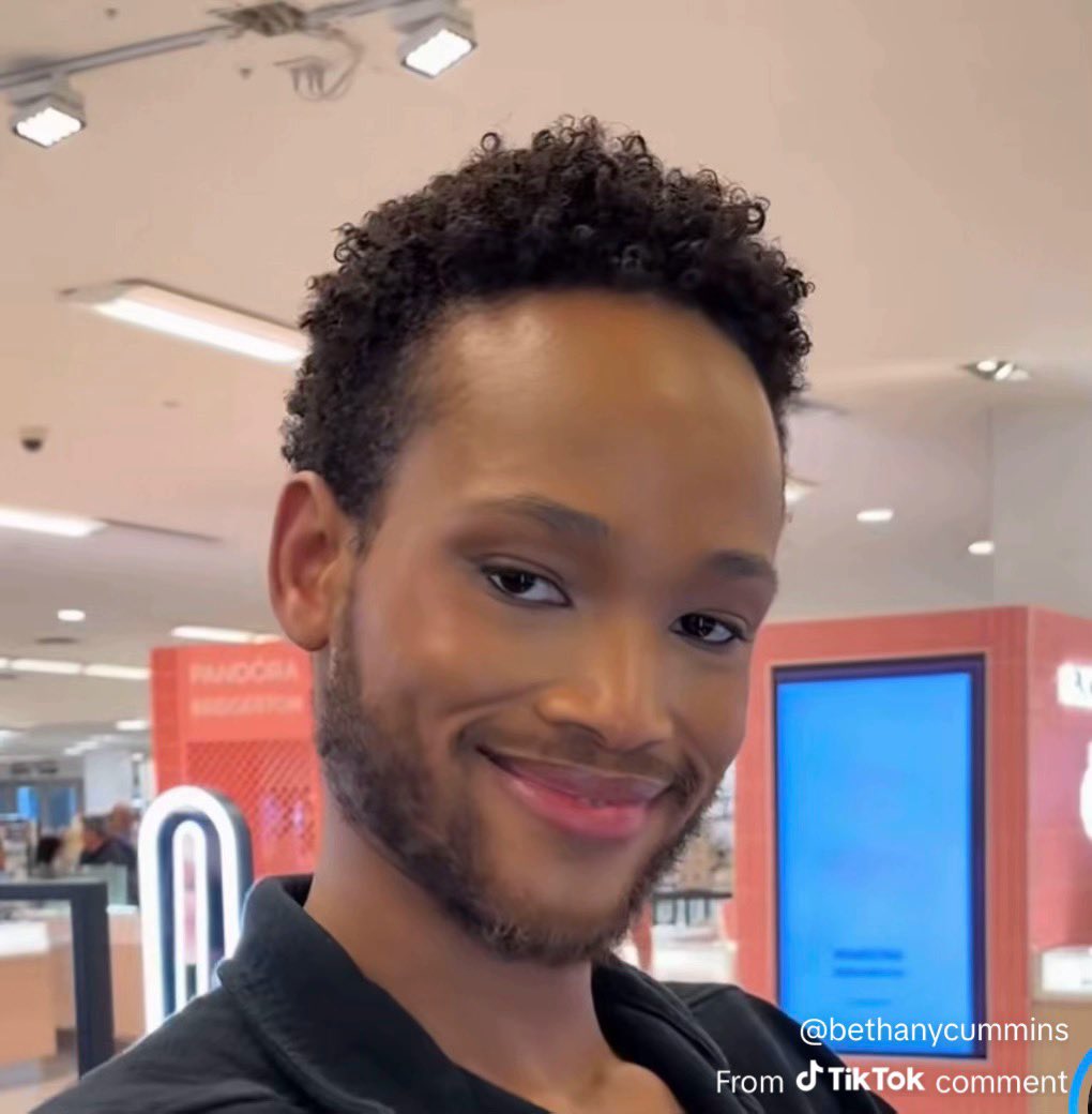 iH8Meccavellii's tweet image. Watching everyone turn on Ashley when I’ve not liked her since season 1 lmaoooo