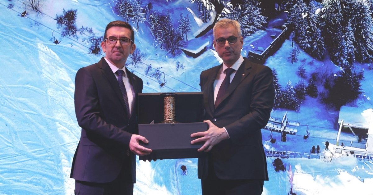 bhanettr's tweet image. Memişoğlu: Kosova ile kardeşliğimiz diplomatik bağların ötesinde

#türkiye #kosova 

@saglikbakanligi @drmemisoglu 

🔗 bha.net.tr/gundem/memisog…