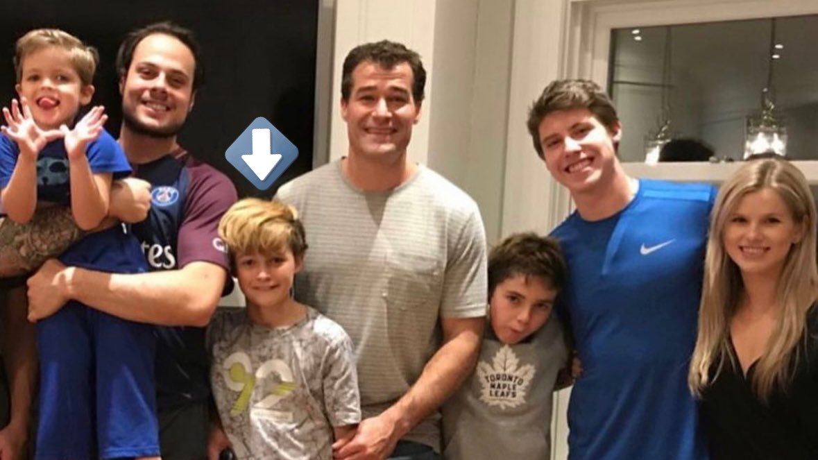 quick question, anybody wanna meet up and tour some old age homes with me this week, it feels like it’s time