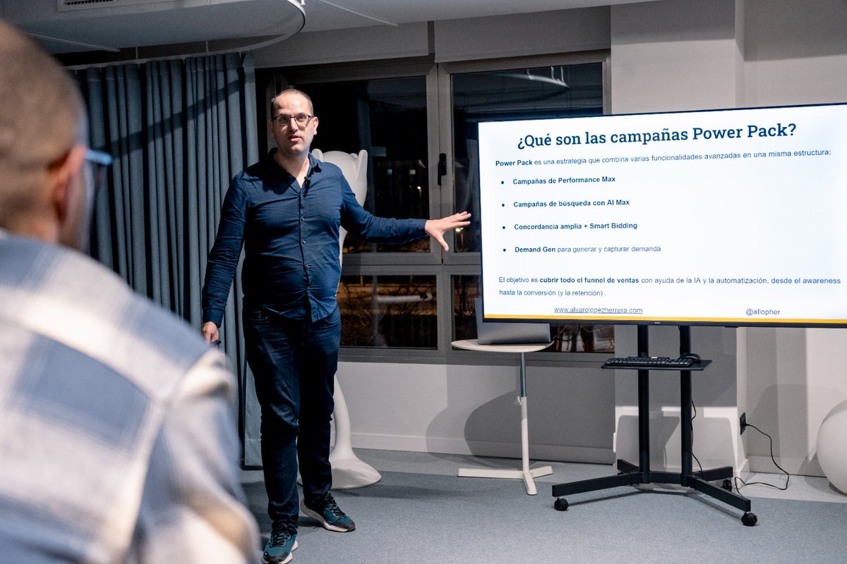Belegantt_com's tweet photo. “Google Ads and Google Maps, find leads for your WordPress”, the first WordPress Valencia Meetup of 2026 with Nacho Chambó and Álvaro López.
Thanks to Ego Crea and @RaiolaNetworks .
See the posts and the video to the talks here: https://t.co/ZhaxRhys3j 
@allopher @lennnair https://t.co/l6Uvqf9Hje