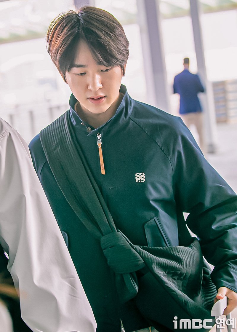 온유 #ONEW #オニュ@SHINee @ONEW_GRIFFIN