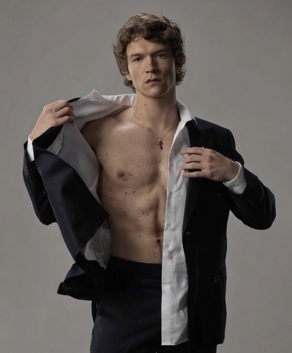 buzzing pop watermarked this pic that they didn’t take but that’s ok bc i found the og version