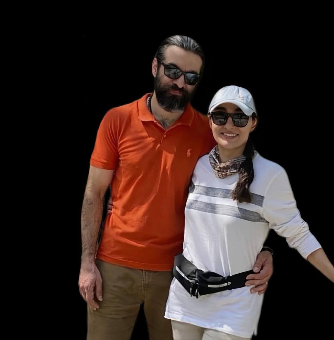 bisangar_IR's tweet image. #علی_اکبری‌نژادو #سمانه_لعل‌پهلوان، زوج کوهنورد و حامی حیوانات، شامگاه ۲۱ دی‌ماه در منزل مادر علی اکبری‌نژاد درمشهد بازداشت شدند.
از زمان بازداشت، محل نگهداری آن‌ها نامعلوم اعلام شده، اجازه دسترسی به وکیل داده نشده و مراجع قضایی نیز پاسخ روشنی ارائه نکرده‌اند.
#از_بازداشتیها_بگو