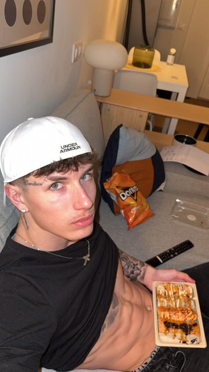 Clément tweet media