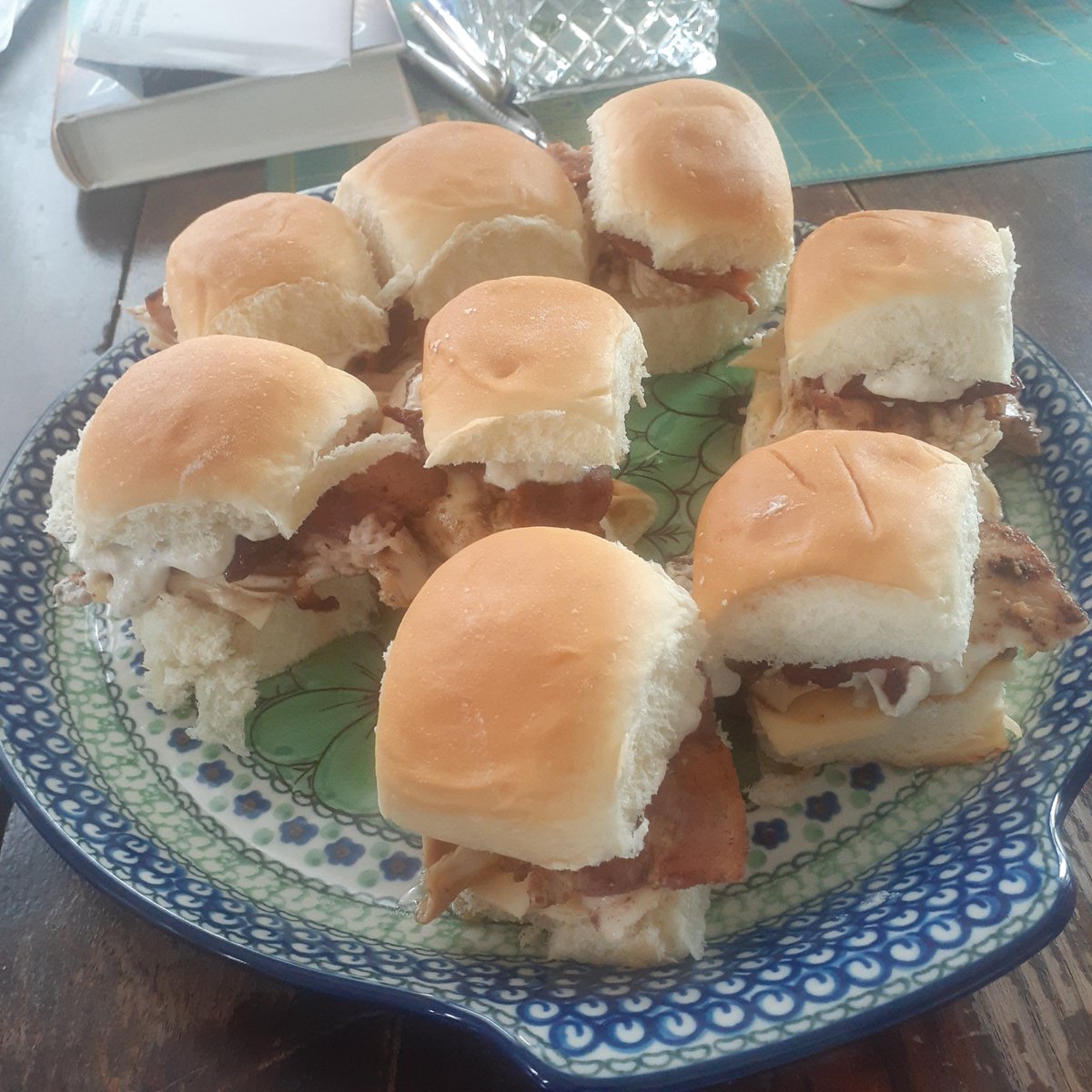 Today's lunch from #LifeOnTheDock.

Honey maple chicken, sundried tomatoes, bacon, gouda, white parmesan sauce . . . all on Hawaiian rolls.

#ValentinesDay2026 is almost over.  Time for <a href="/_sargesdaughter/">The Sarge's Daughter</a> and me to return #HobeyBusko to #PoconoBusko.

Thankful for this weekend.