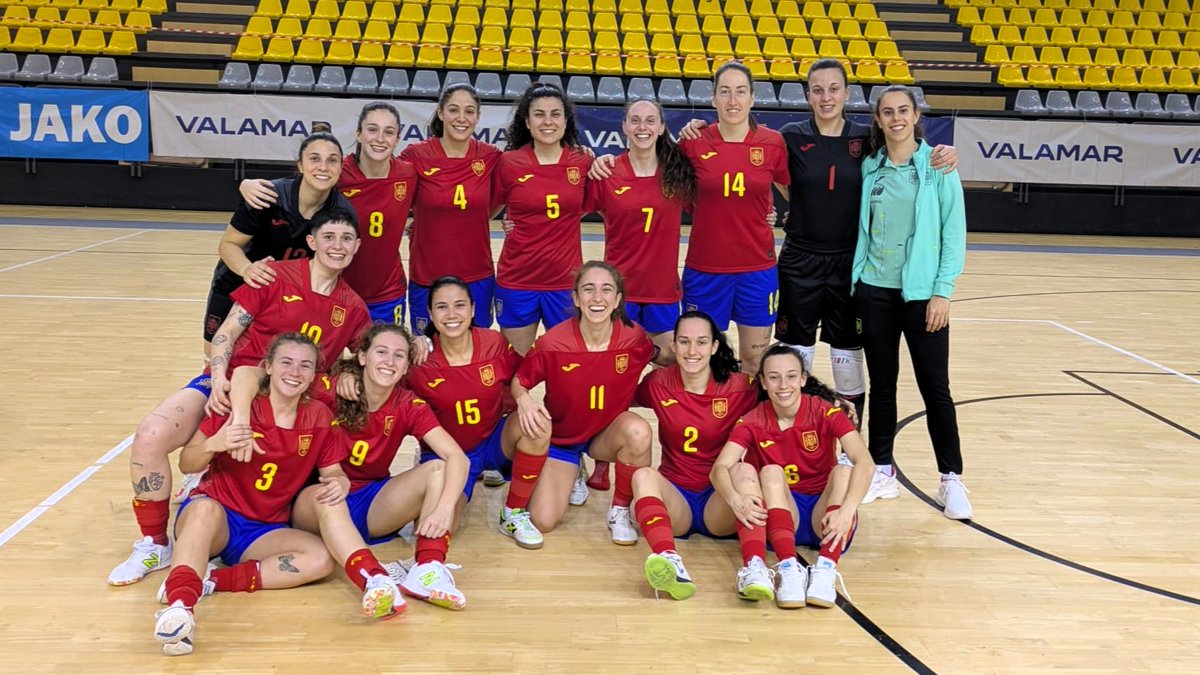 ✍️ 𝗖𝗥𝗢𝗡𝗜𝗖𝗔 | España se impone con autoridad a Noruega (5-0)

🔗 rfef.es/es/noticias/es…

#FutsalEspaña