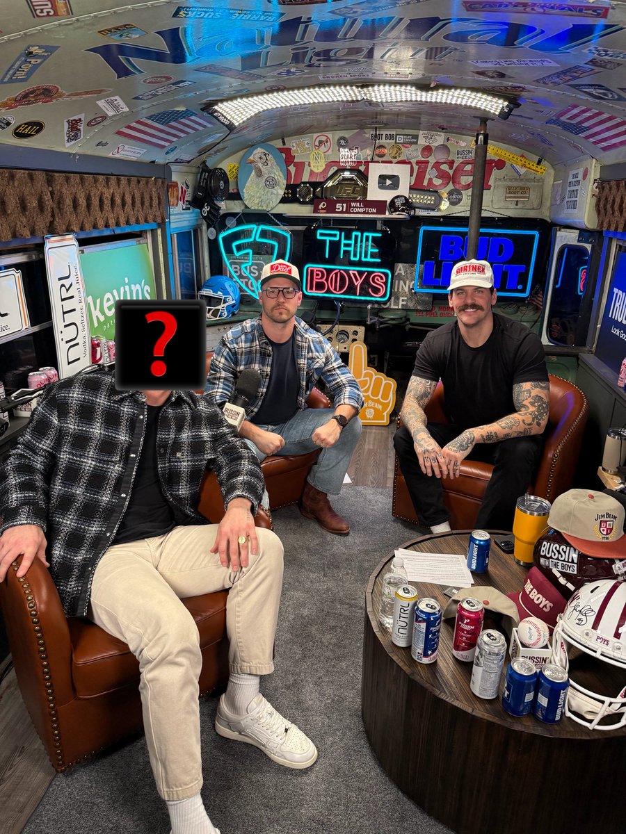 Bussin' With The Boys tweet media