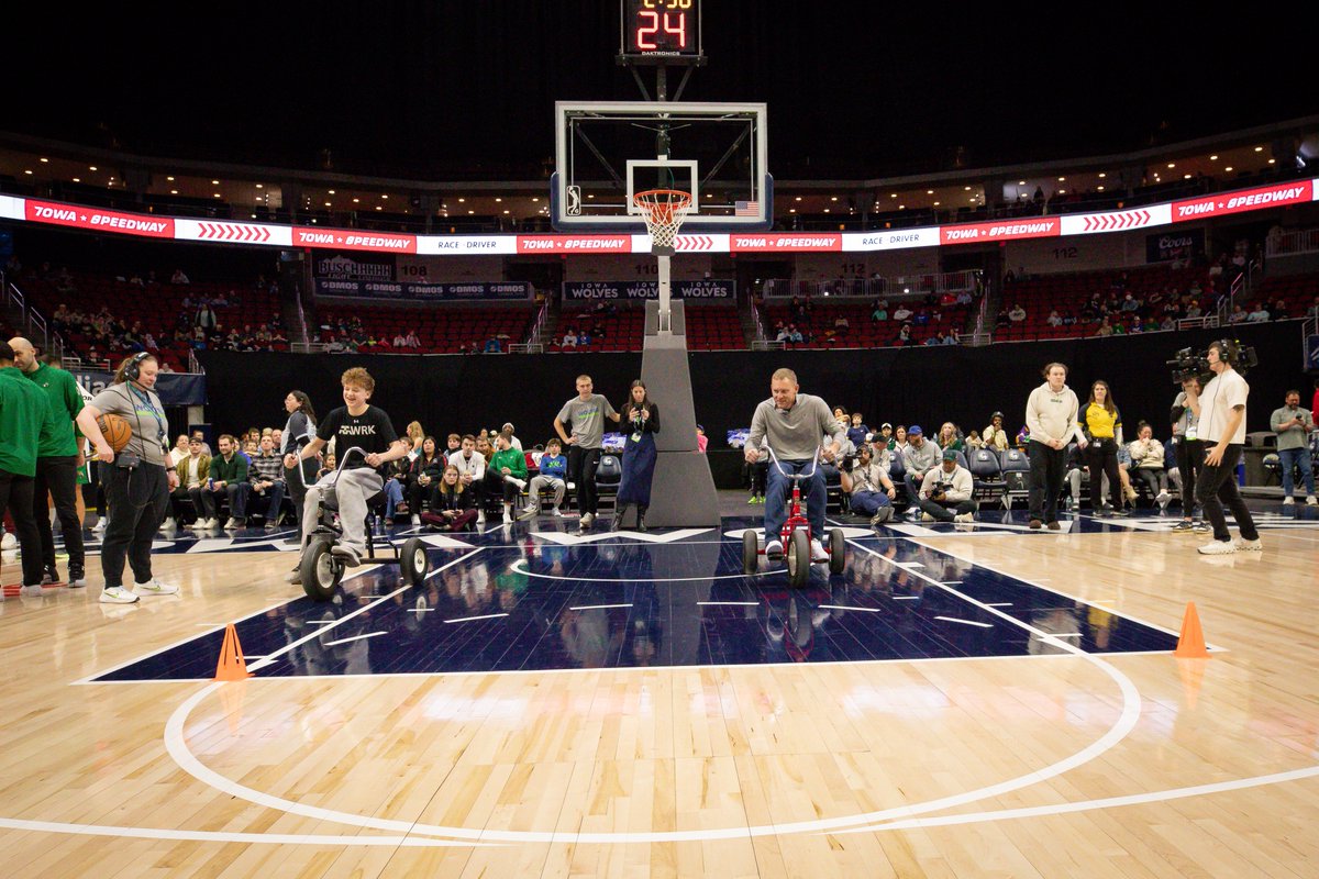 Iowa Speedway tweet media