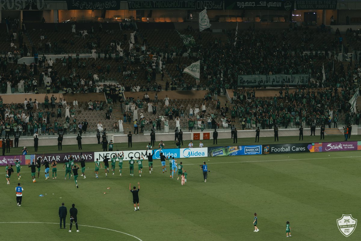 ALAHLI_FC's tweet photo. انتصار آسيوي بعزيمة الأبطال 💪🏻💚

#الأهلي_شباب_الأهلي #دوري_أبطال_آسيا_للنخبة https://t.co/dT1eu9H4z2
