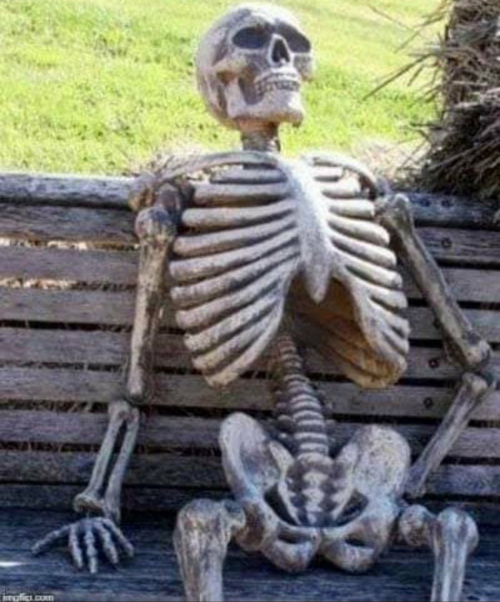 Açlık sınırı 32 bin TL
Emekli maaşı 20 bin TL
Emekli bir deri,bir kemik kaldı
Nefesi kesildi Sesi çıkmıyor 

Beyefendiler bahçede kebap peşinde 
#EmeklininGazabıSandıkta 
<a href="/TBMMGenelKurulu/">TBMM Genel Kurulu</a>